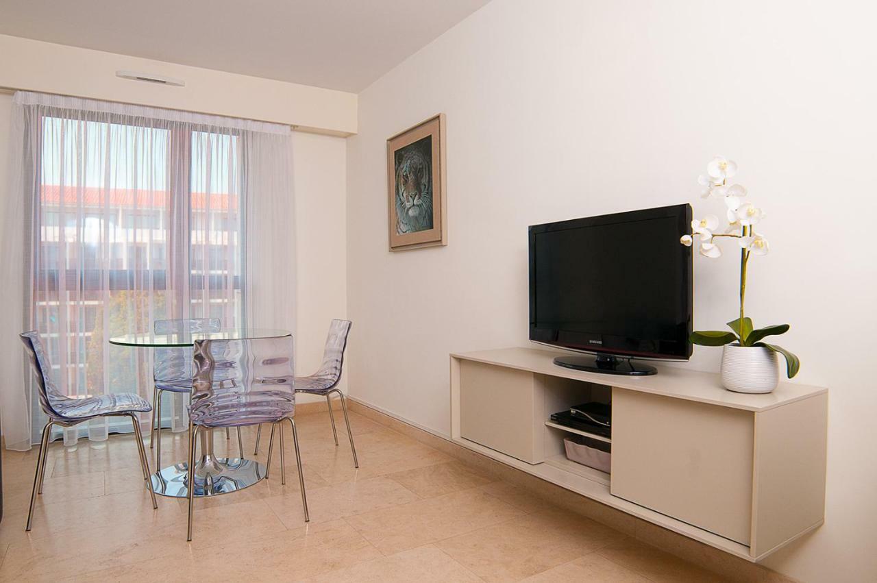 Carlton Riviera Apart-hotel 4*